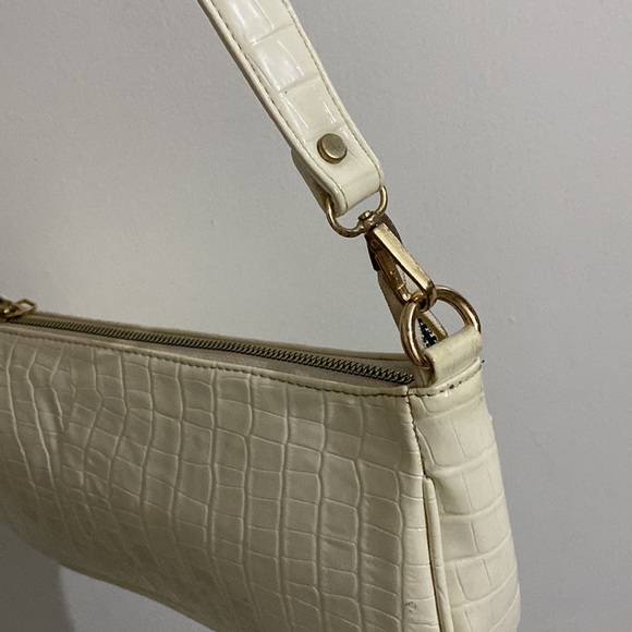 Beige shoulder bag, in good condition, hardly used MRP 650 - Picture 5 of 6